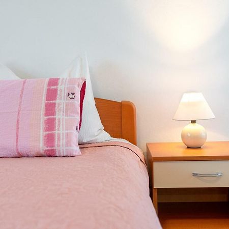 Apartmani Pataca 沃迪切 外观 照片