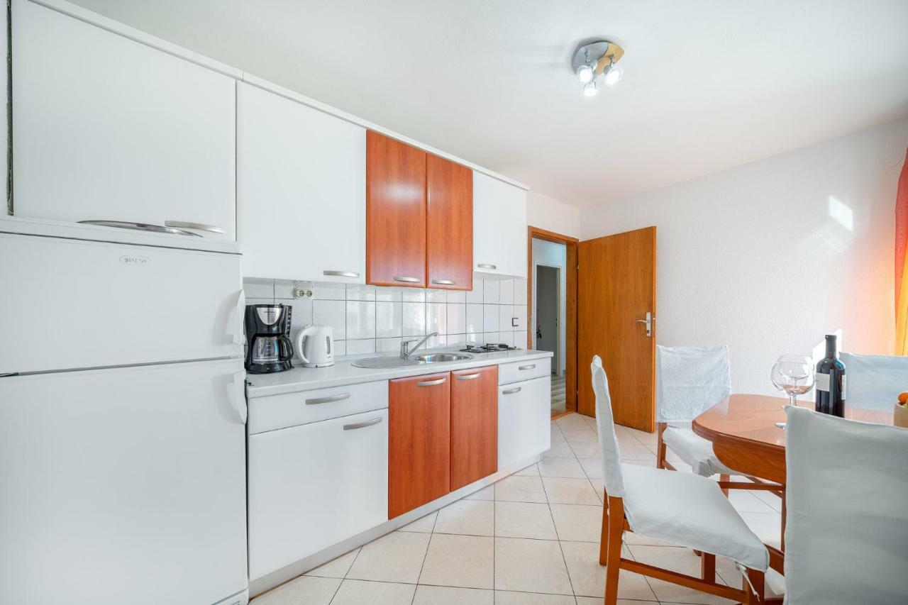 Apartmani Pataca 沃迪切 外观 照片